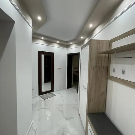 Deluxe Karina-free Parking בורגאס