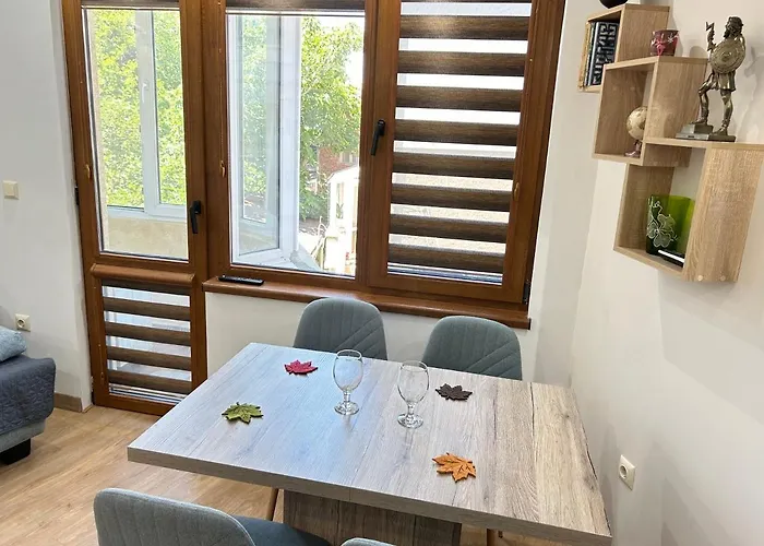 Deluxe Karina-free Parking *