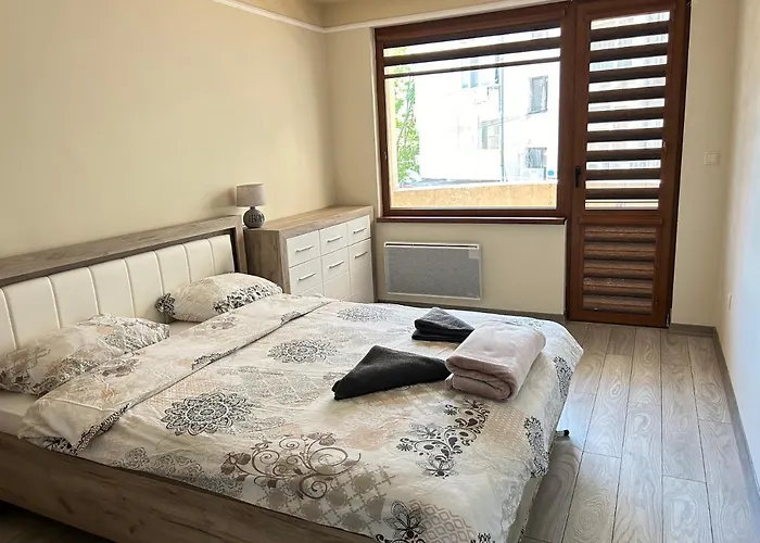 Deluxe Karina-free Parking Burgas