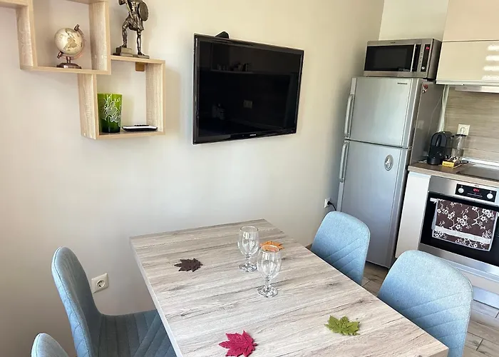 Deluxe Karina-free Parking Burgas